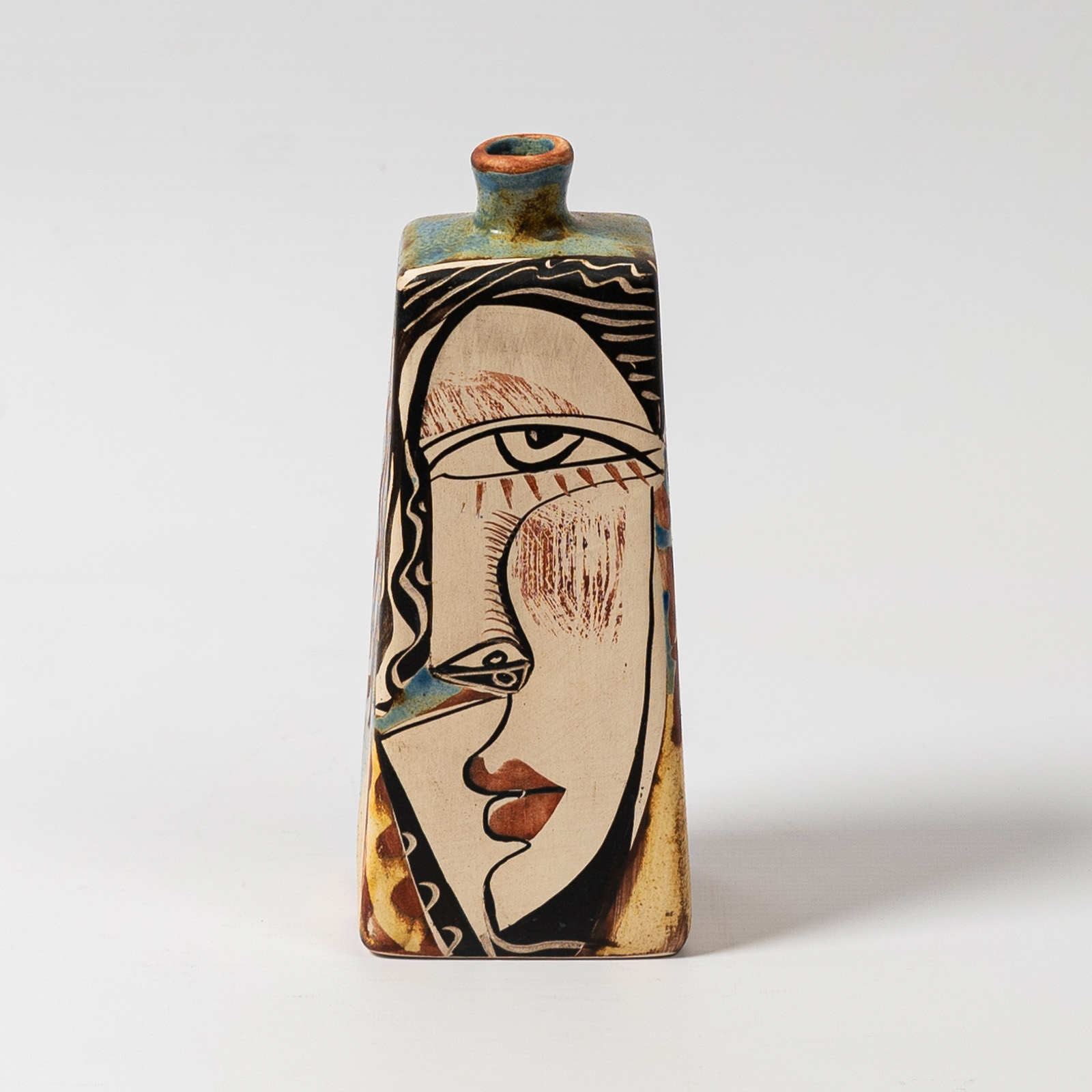 Botella alta pequeña